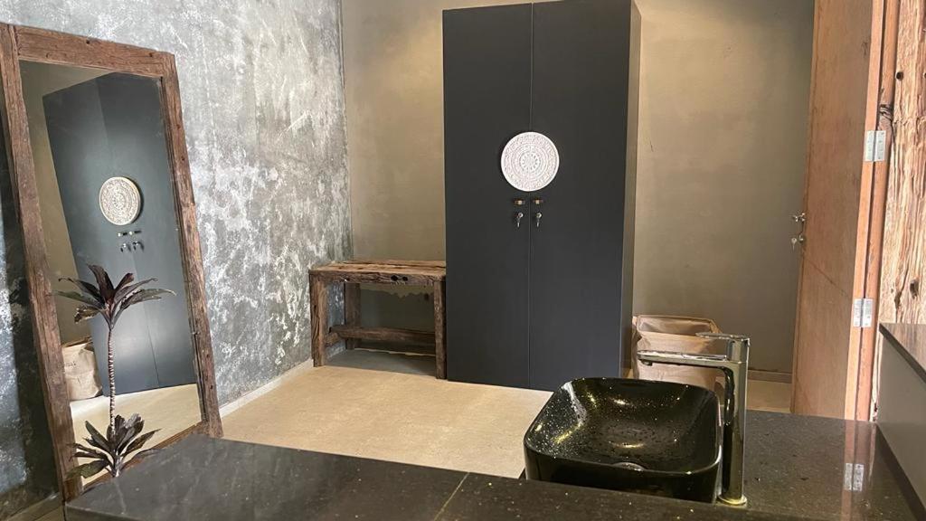 Antharyamin Otel Thiruvananthapuram Dış mekan fotoğraf