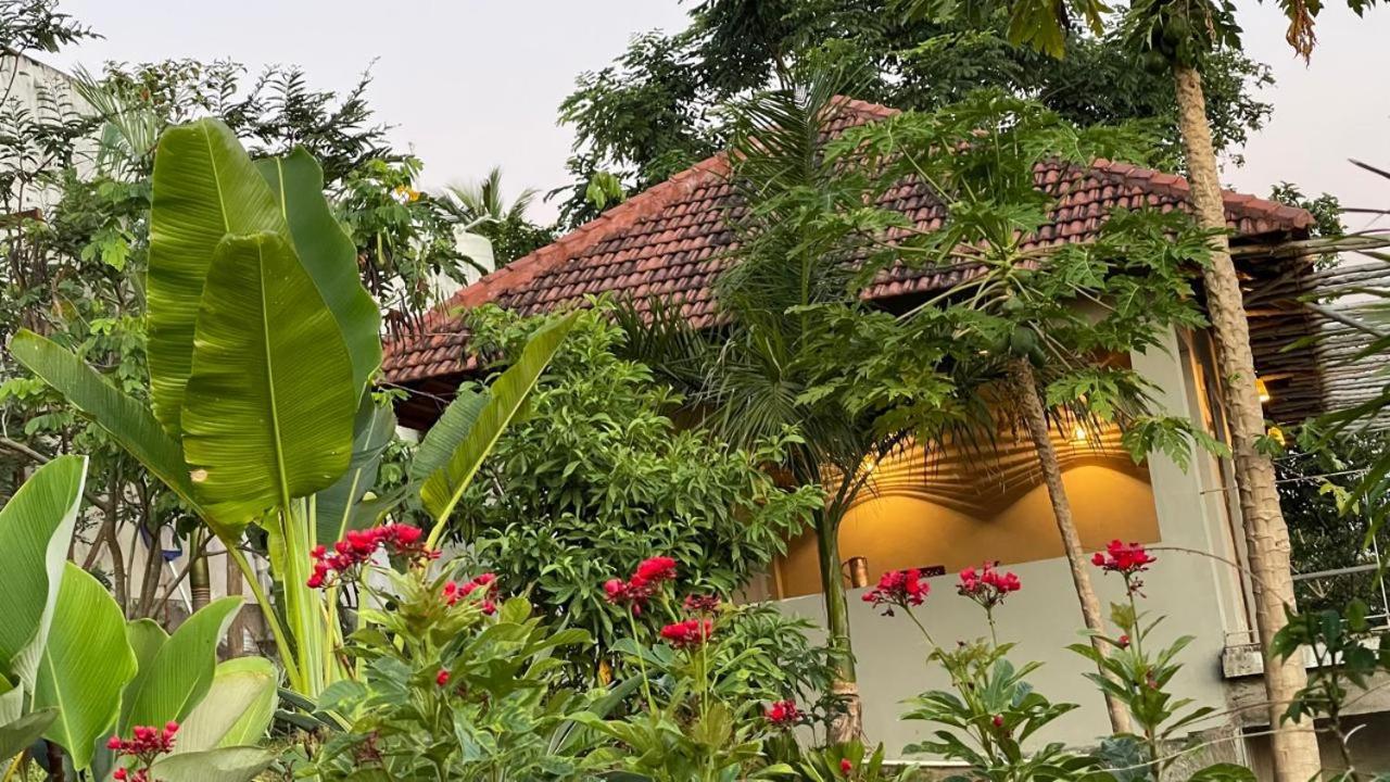 Antharyamin Otel Thiruvananthapuram Dış mekan fotoğraf