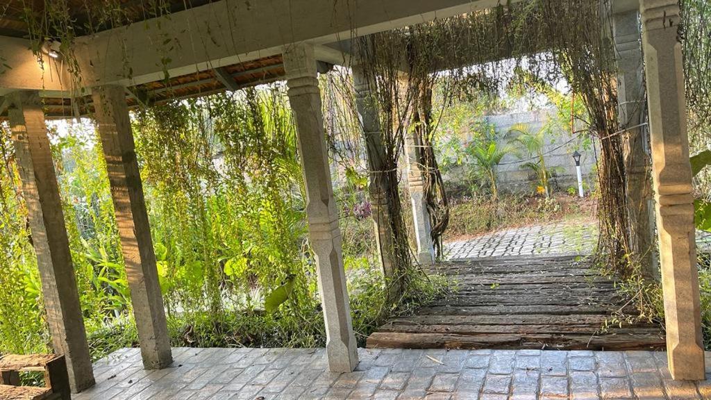 Antharyamin Otel Thiruvananthapuram Dış mekan fotoğraf