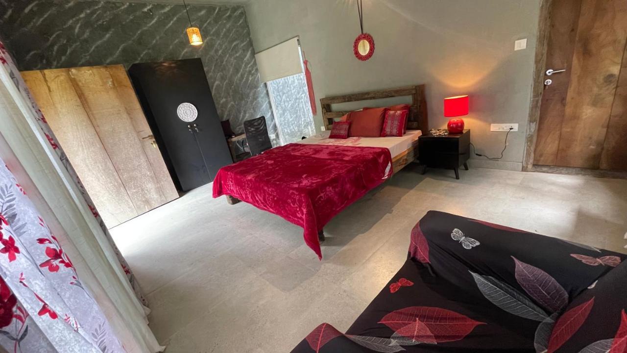 Antharyamin Otel Thiruvananthapuram Dış mekan fotoğraf